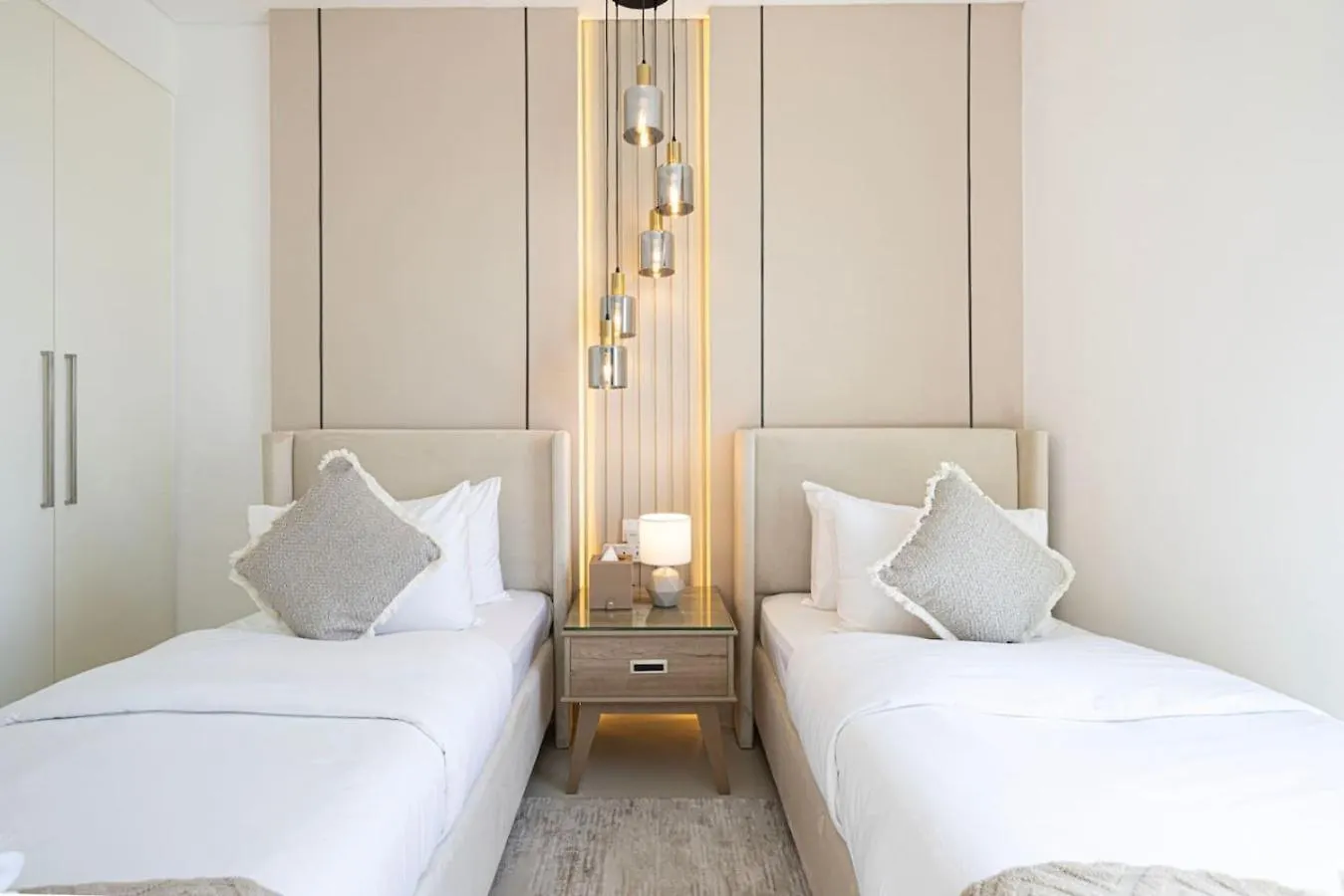 Modern Comfort - Views In Prime Downtown - 2Br 6 Guests Dubaj Apartament
